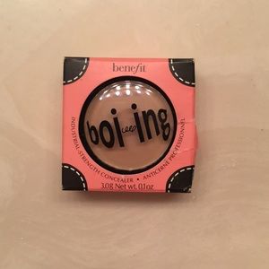Benefit Boi-ing Concealer in 02